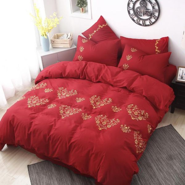 Set di biancheria da letto Ricamo per matrimonio con commercio estero in stile occidentale Quattro copripiumini ricamati in cotone RossoBedding