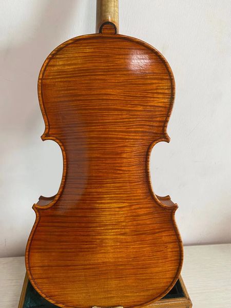 

antique old style nice tone one piece back european wood violin 4/4 size