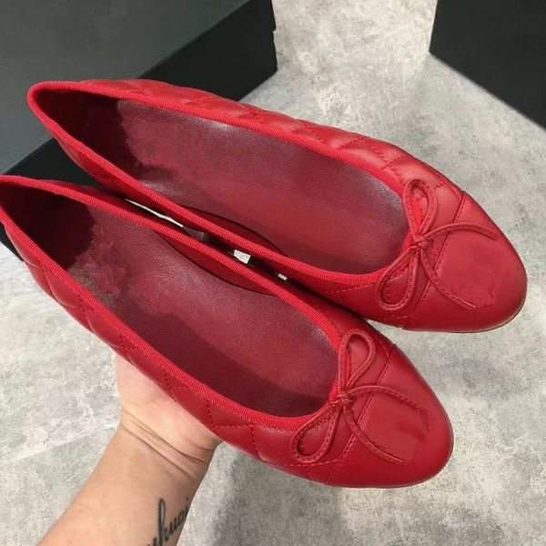 

2022s designer ladies flat leather shoes luxury bow ballet dress shoes classic keep elegant with box, Black