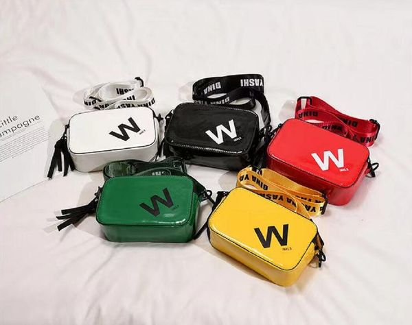

summer women purse and handbags 2022 new fashion casual patent leather small square bags unique designer shoulder messenger bags 18cm