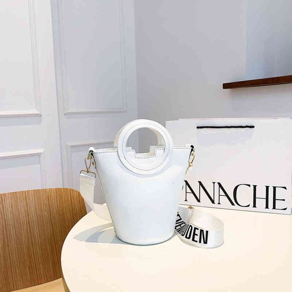 

designer luxury womens bags bottegas handbag fashion shoulder dupes nylon venetas large capacity totes leather crossbody bag versatile mini