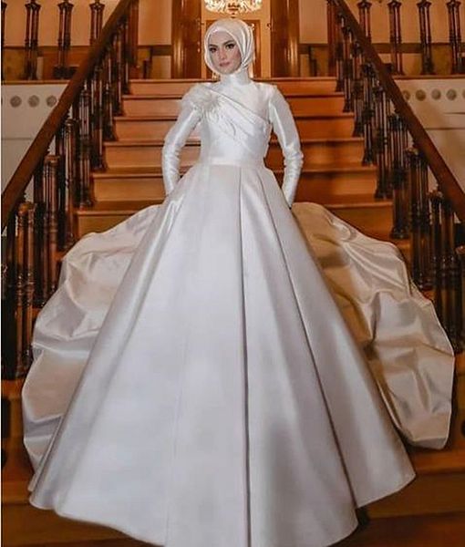 Bescheidenes muslimisches Kaftan A-Linie Hijab Hochzeitskleid 2022 Lange Ärmel Stehkragen Elfenbein Satin Brautkleider Gelinlik Kapelle Zug Islamische Brautkleider