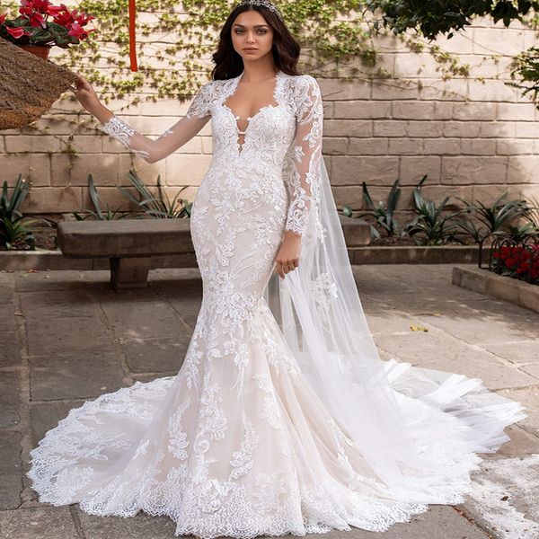 Abito da sposa vintage a sirena con pizzo a maniche lunghe con cappuccio Abiti da sposa bohémien country eleganti con scollo a V Abiti da sposa Boho da giardino in chiesa Robe De Mariage