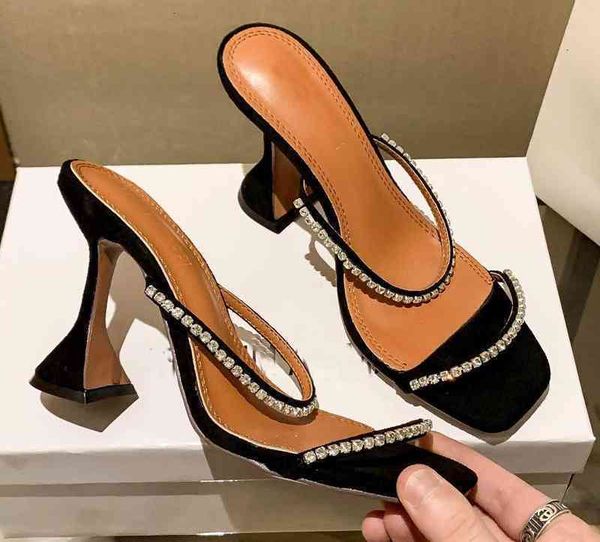 

slippers amina muaddi luxury women baby designer chaussures tory slippers sandals flat flops nonslip shoes damen hausschuhe france c gvb, Black