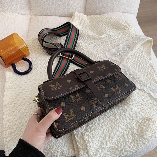 

factory promotion fashion printed small square women 2022 texture multi-layer hand fashion temperament wide shoulder strap women's bag