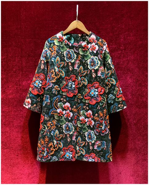 

european and american women's wear spring 2022 new three-quarter sleeve round collar heavy beaded flower jacquard trench coat, Black