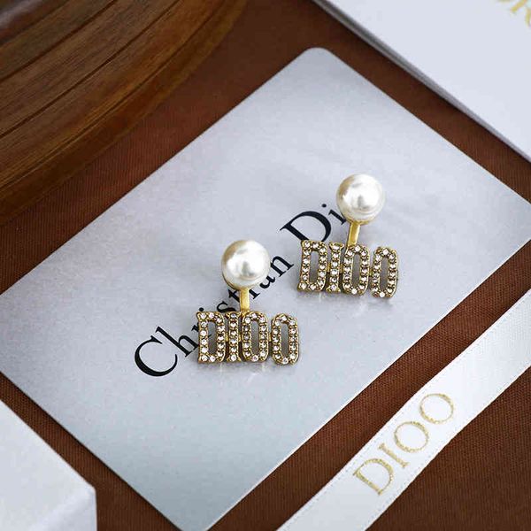 

2022 factory wholesale new for women's new dijia net red brass wind inlaid diamond pearl earrings, Golden