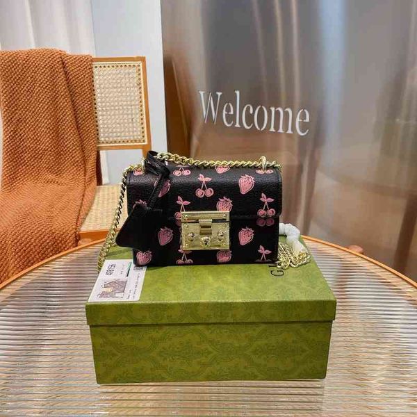 

designers [ready stock][with bag] padlock women crossbody & shoulder bags new chain bag luxury bags, Black;red