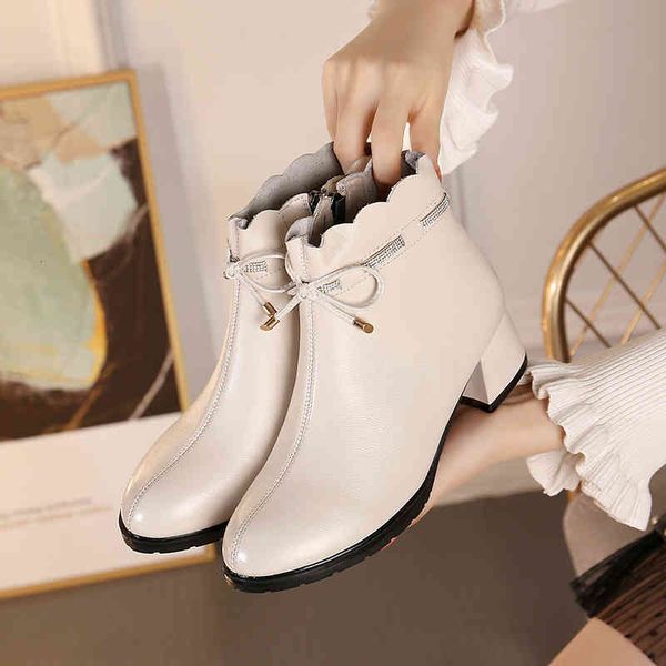 

slippers genuine leather women's boots middle heel plus cashmere cow cotton thick single large shoes 6581, Black