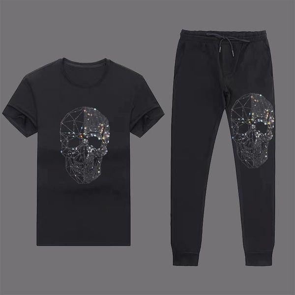 Trass de pilotes masculinos exclusivos para a primavera masculina Skull T-shirt calças de 2 peças Design de lazer ao ar livre de 2 peças