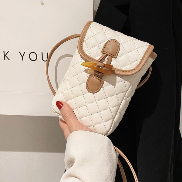 

designer bags shoulder phone bag with horn buckle andcontrasting colors 18cm