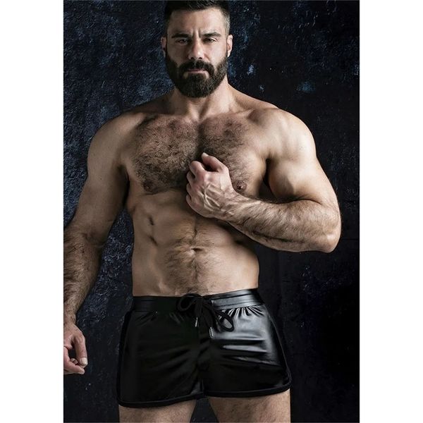 

pu imitation men's three-point shorts leather patchwork breathable casual short pants male skinny bodybuilding workout shorts 220507, White;black