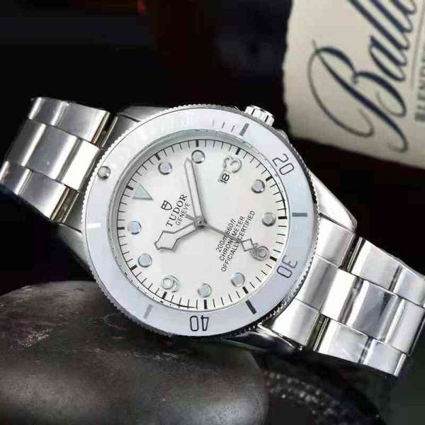 

luxury mens tudors watchwatches fashion silver stainlwatchess steel wrist men businwatchess casual leather, Slivery;brown