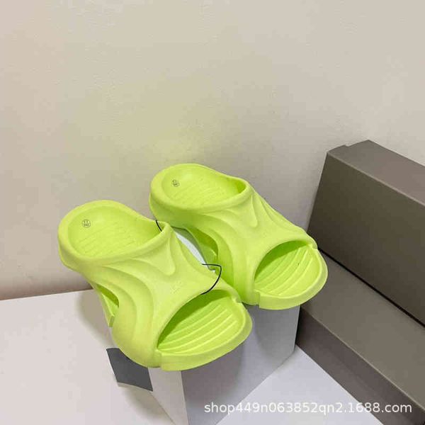

slippers family b's line slippers summer high fixed version wave pattern anti-skid thick bottom increased couple udxu, Black