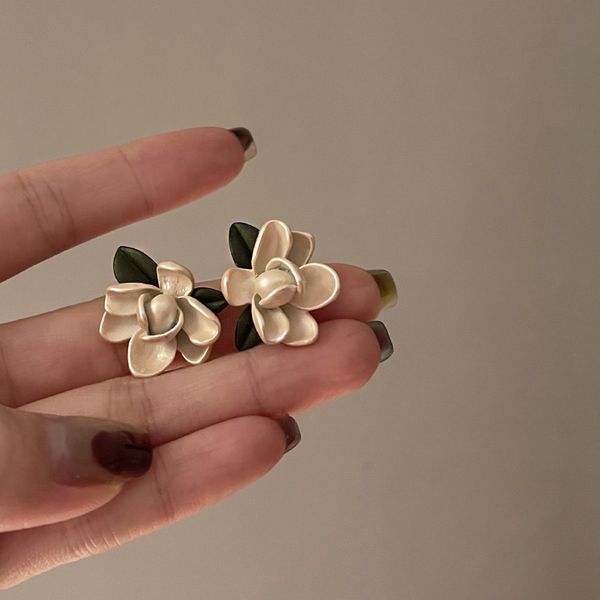

silver needle flower leaf earrings niche design mori ear studs ins sweet temperament girlish heart korean earrings, Golden