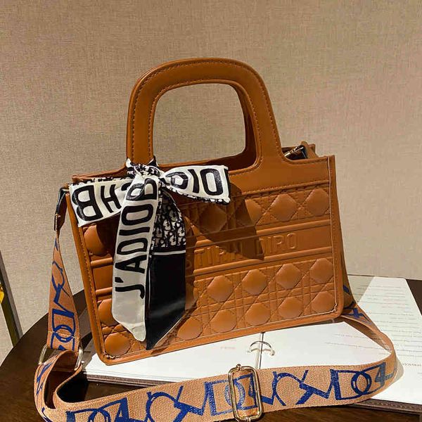 

2022 new designer handbags high version fashion and