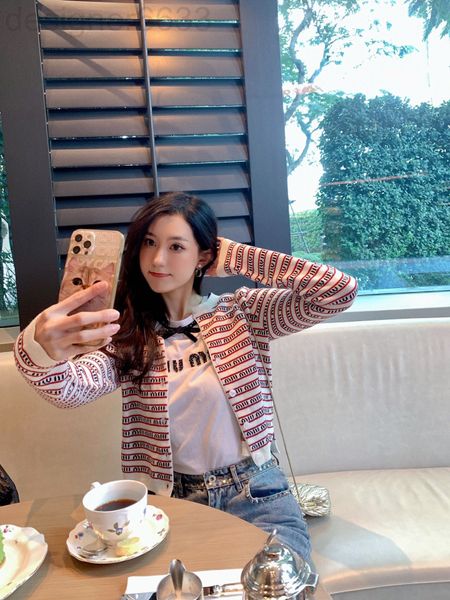 

women's knits & tees designer early spring sweet style, versatile, thin, red and white stripe decoration, contrast color round neck car