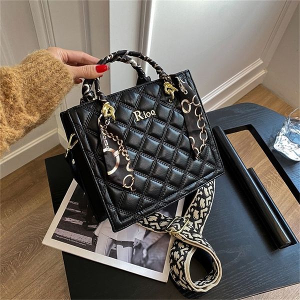 

fashion lingge small women fashion versatile one messenger red portable princess 80% off purse sales