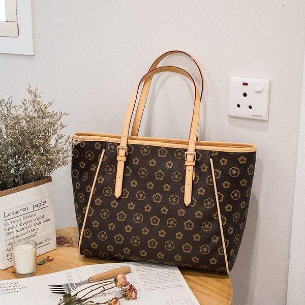 

worlds luxury brand elegant large capacity large pocket woman shoulder handbags simple style designer crossbody tote bags