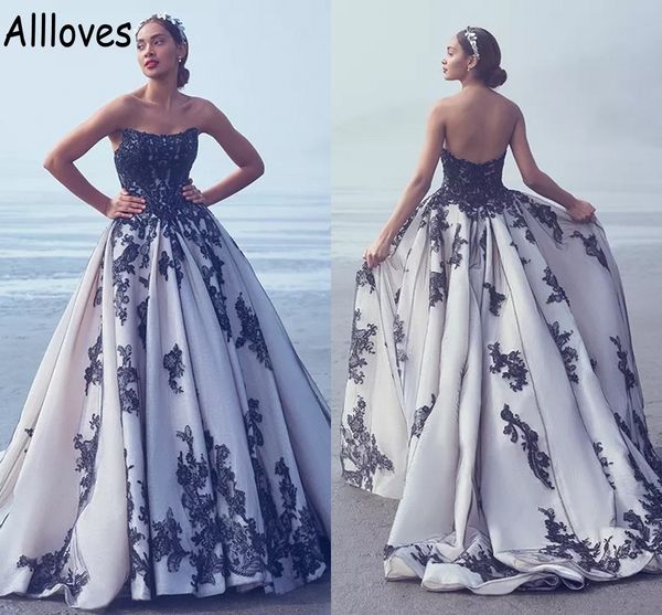 Weiße und schwarze gotische Hochzeit mit Spitzen Applikationen sexy trägerlos eine Linie Strand Brautkleider plus Größe Open Rücken formelle Bräute zweite Empfangskleid Cl CL CL