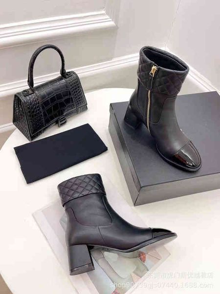 

boots leather lingge small fragrance martin boots women's spring and autumn single side zipper color matching thick heel leather, Black