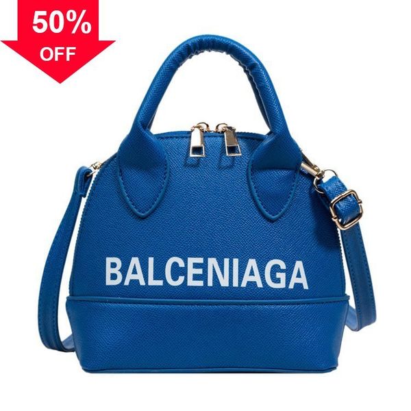 

2022 new solid fashion color letter simple hat msenger fashionable retro women's totes shoulder bag