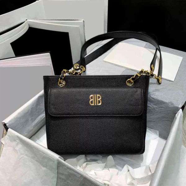 

designer bag flap shopping bag with 2 color vintage pattern and gold buckle compartment 26cm