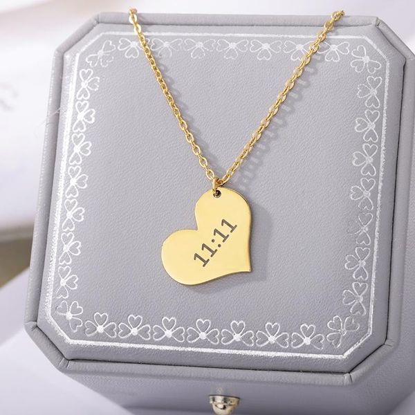 Correntes aço inoxidável 1111 Colares de formato de coração para mulheres Lucky Angel Number Letter Wedding Casal Jewelry Giftchains