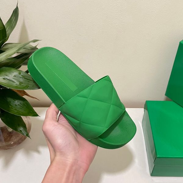 

designer bottegas slider slippers men women sandal luxury shoes grass green kiwi black white parakeet flat slides beach slipper with box