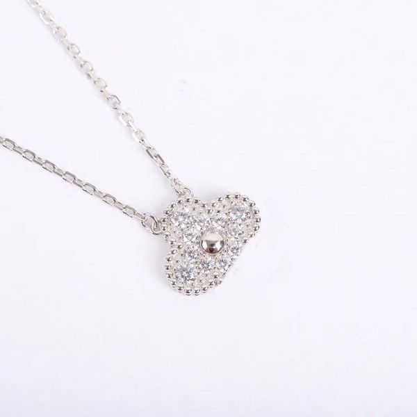 

s925 silver luxurious quality 1.5cm charm flower clip earring with all diamond in platinum color for women wedding jewelry gift have stamp 0, Golden