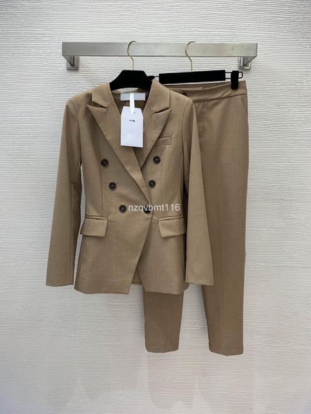 

women's knits & tees early spring suit coat with elastic back design straight nine point trousers, White