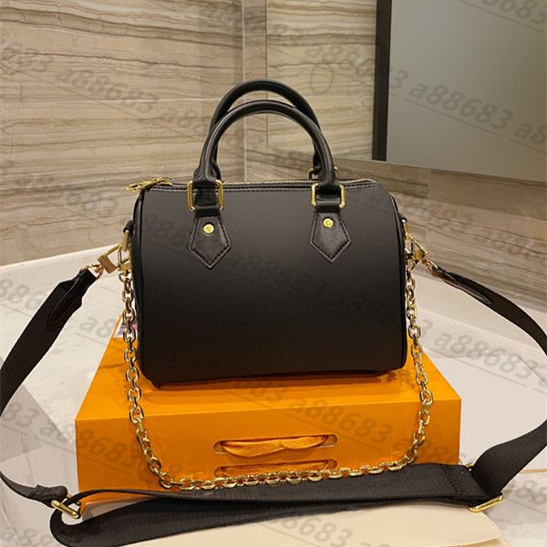 

luxury genuine leather coussin large crossbody sport bags speedy bandouliere 22 women's men tote designer duffel bags shopping wallet c