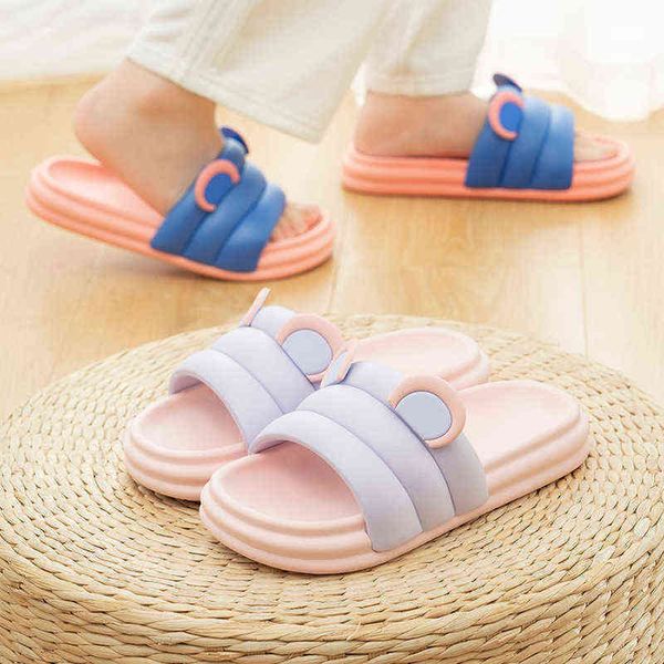 Pantofole Nxy Scivoli Scarpe da spiaggia 2023 Cute Bear Ear Home Indoor Antiscivolo Suola morbida Coppia sandali 220728