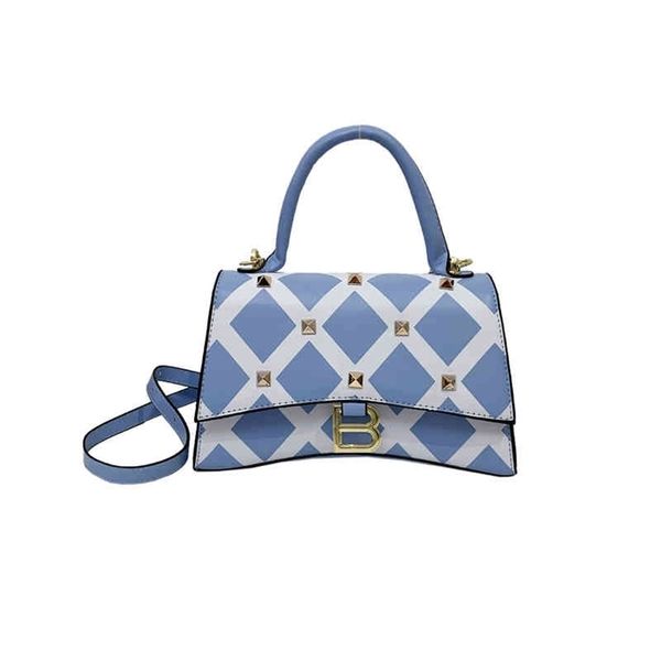 

68% off spring new fresh and sweet fashion atmosphere small square urban elegant one shoulder women's bag