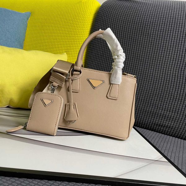 

crossbody bags handbag femmes de luxe signers sacs monnaie ordinaire 2021 carrosserie ouverts