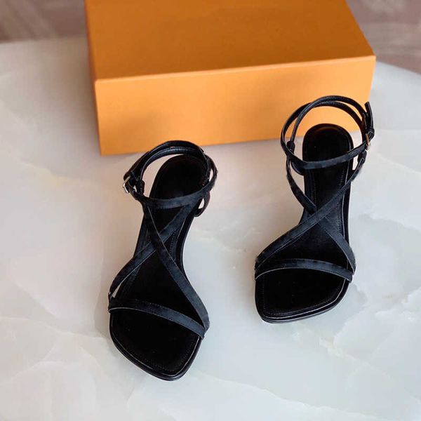 

2022 luxury designer fashion party women sandals cross strap flip flop women slippers high heels, Black