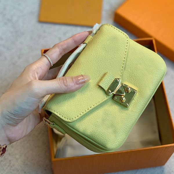 

totes shoulder bags mini micro messenger bag designer handbag leather chain iconic s-lock clasp ladies crossbody coin purse pouch