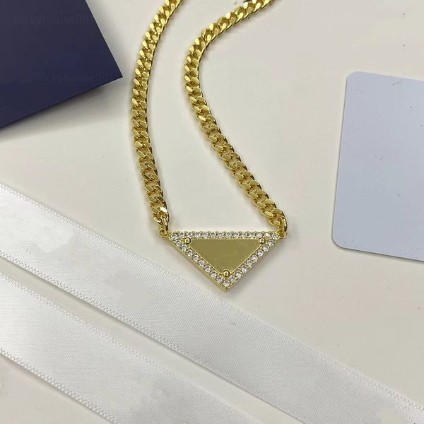 

2022 new luxury pendants p letter inlaid zircon pendant necklace mens wear and womens fashion womens party wedding couple gift hip hop jewel, Silver