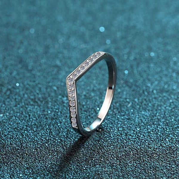 

cluster rings trendy v shape 0.13 ct d color moissanite eternity ring women jewelry 100% 925 sterling silver wedding band anniversary gift, Golden;silver