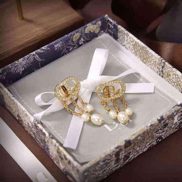 

2022 new letter tassel pearl layer chain brass earrings, Golden