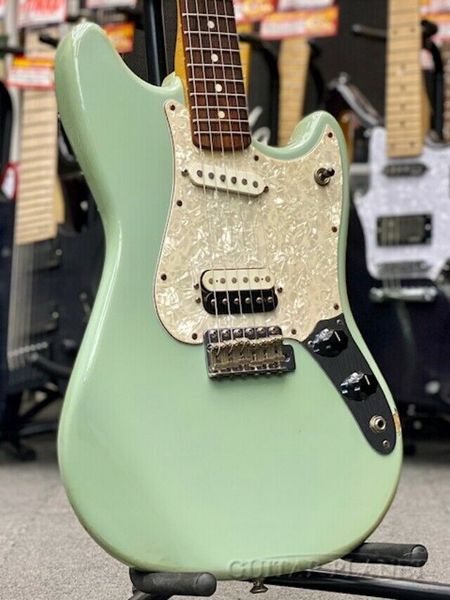 

cyclone -surf green- electric guitar