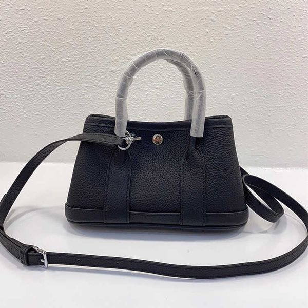 

new mini cowhide mini pastoral large-capacity bucket bag s portable tote bag