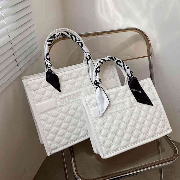 

50% off factory clearance foreign style hand carrying capacity versatile large single shoulder bag women