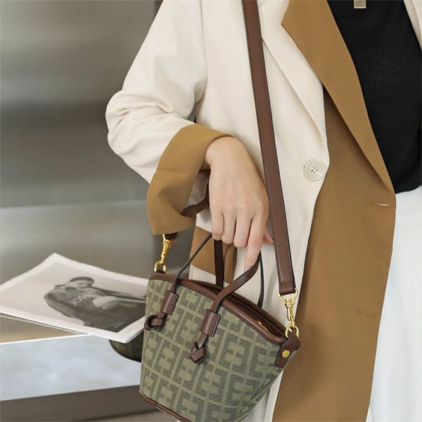 

spot wholesale bag canvas female messenger new versatile vegetable basket lovely high-grade portable bucket bag
