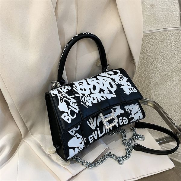 

bags funny graffiti letter bag 2022 summer texture chain sling one shoulder leisure messenger women's purse
