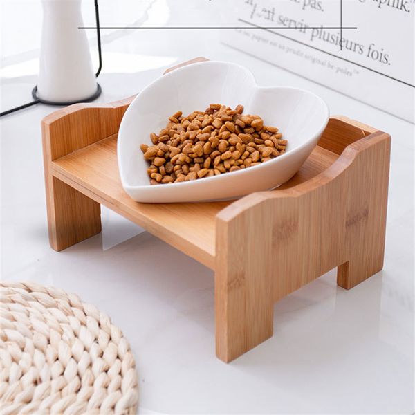 Formato de coração Animais de estimação Bowl Dog Cat Alimente alimentador de água levantou prato de cerâmica Mesa de madeira suprimentos para animais de estimação Y200917