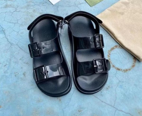 

new sandals slippers foam runners bags designer women rubber patent leather it is a kind of shoes that can be matched with clothes at will 3, Black