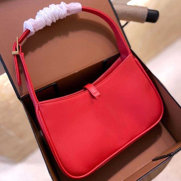 

bag classic vintage bag handbag ladies shoulder underarm women crocodile leather vintage wallets