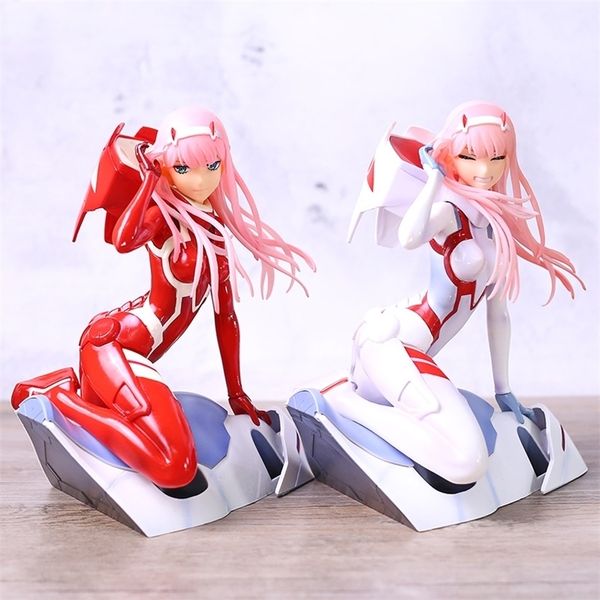 Anime Figura Darling no Franxx Zero Dois 02 Roupas Vermelhas / Brancas Sexy Meninas PVC Action S Toy Collectible Modelo 220409