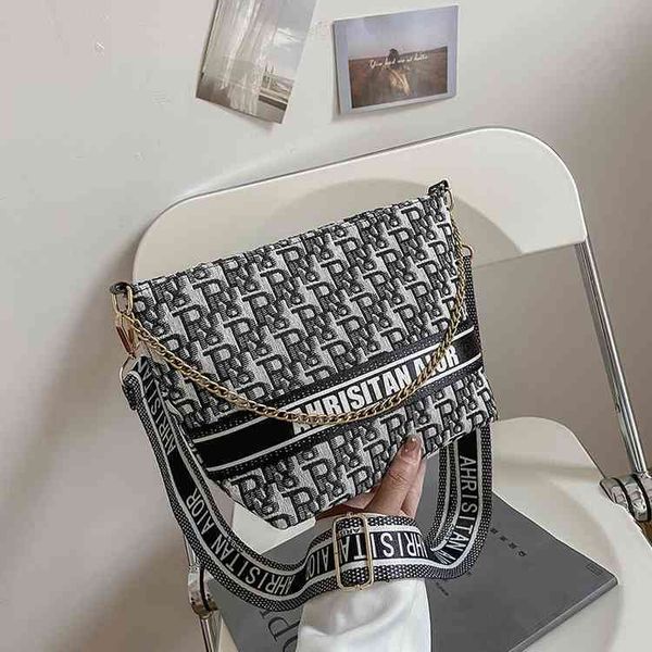 

fashion bag net red female 2022 new korean embroidery chain small squa